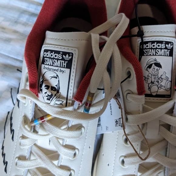 New Adidas Originals Stan Smith's x Disney Pinocchio. Size 10 no box - Picture 4 of 6